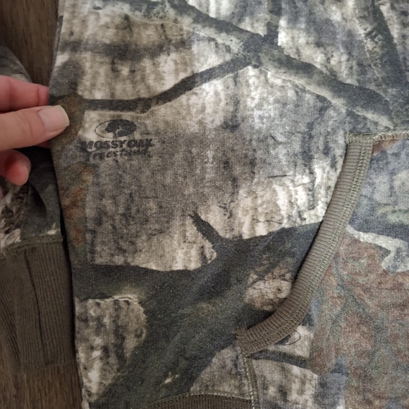 Girls with Guns Camouflage Pullover Hoodie. - Picture 4 of 11